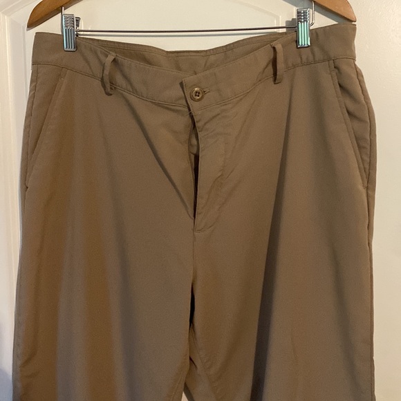 Under Armour golf pants 36x32 - Picture 2 of 4